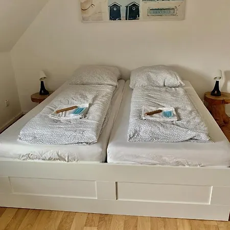 Grosse Ferienwohnung Fur Monteure, Studenten, Auszubildende -bis Zu 5 Personen-bottrop-mieten * Bottrop