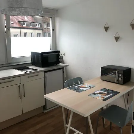 Grosse Ferienwohnung Fur Monteure, Studenten, Auszubildende -bis Zu 5 Personen-bottrop-mieten * Bottrop